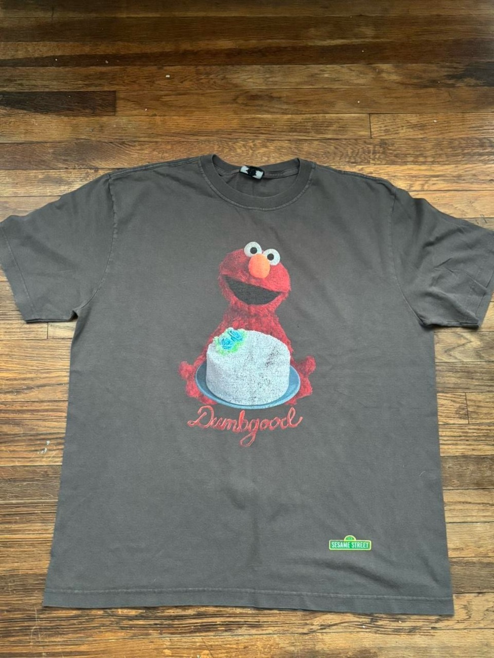 dumbgood elmo t shirt